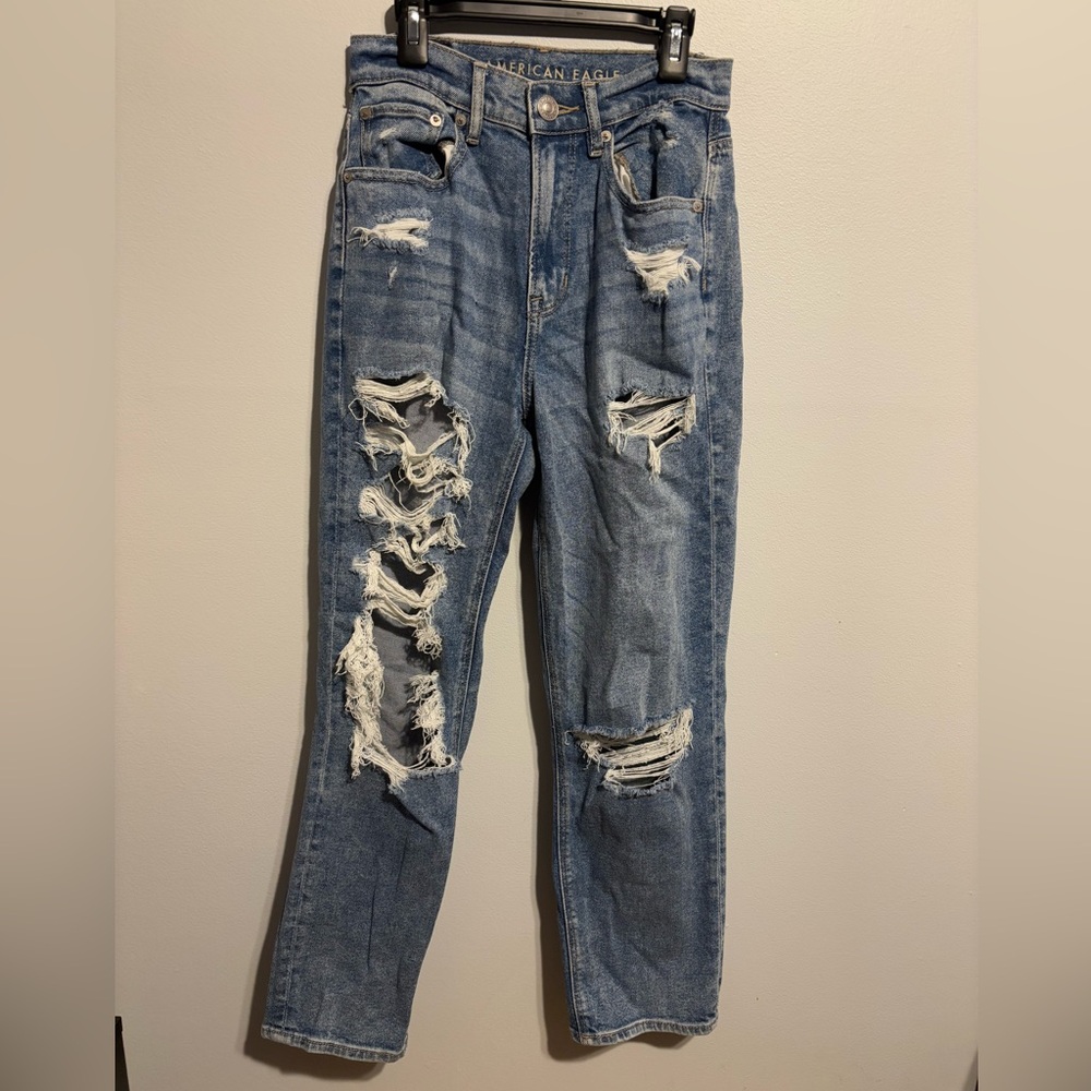 American Eagle Outfitters Blue Distressed Boyfriend Jeans